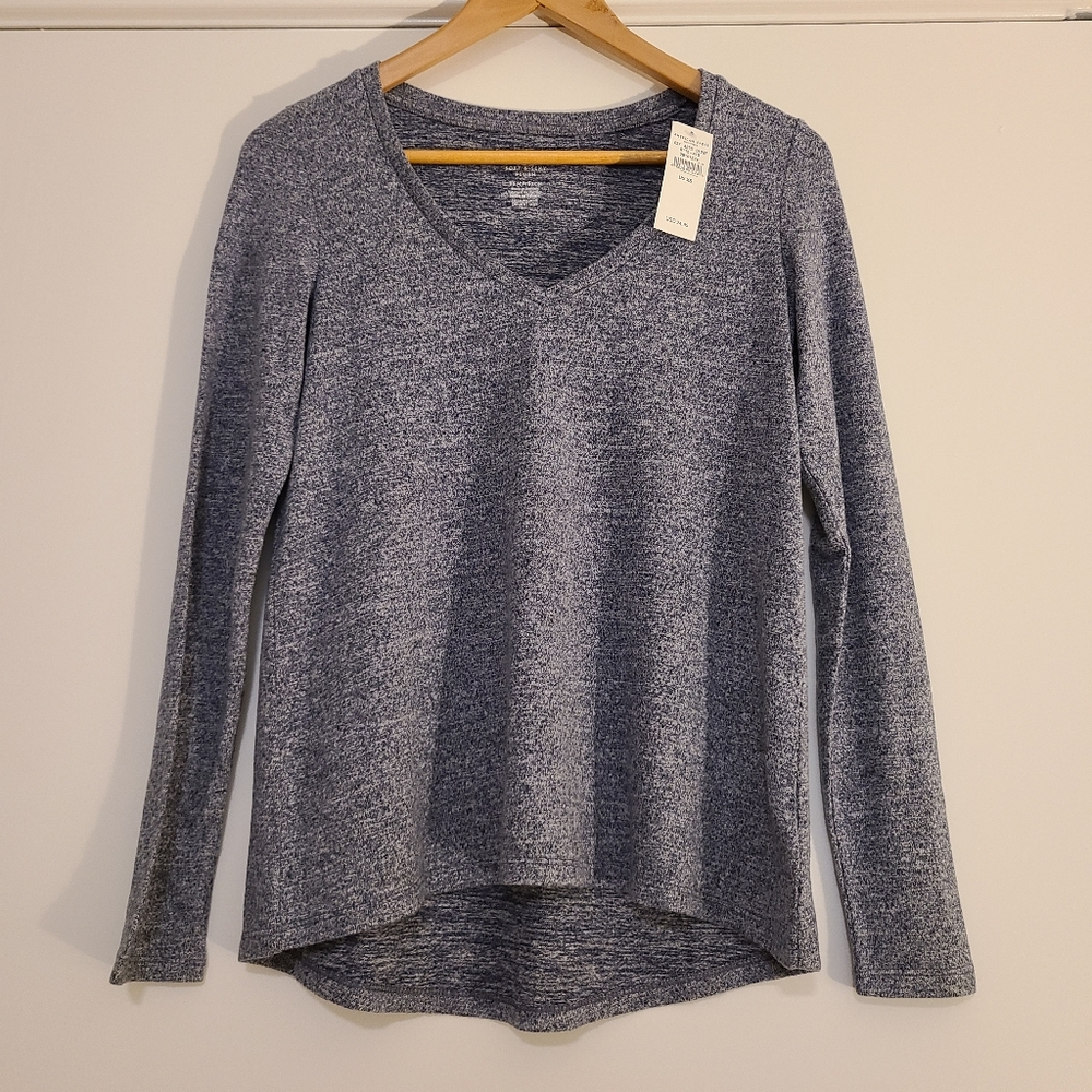 American eagle sweater new with tags